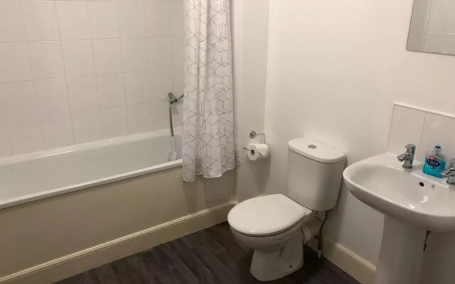 Central 3 Bedroom Flat