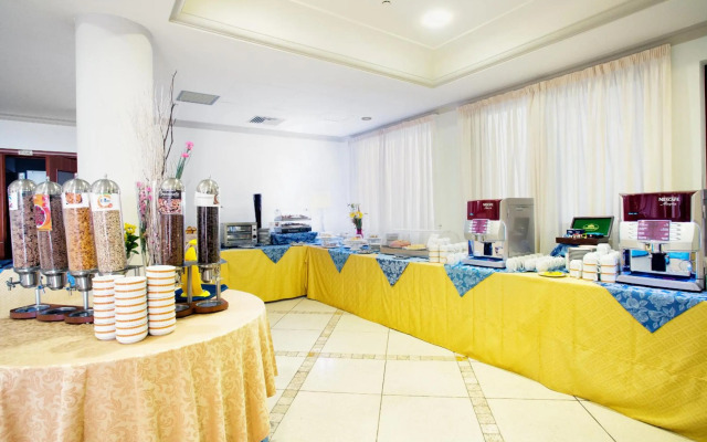 Hotel Tritone