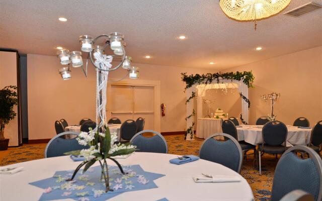 Best Western Plus Burley Inn & Convention Center