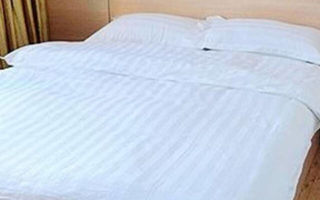 Zhenjiang Xingai'nian Business Hotel