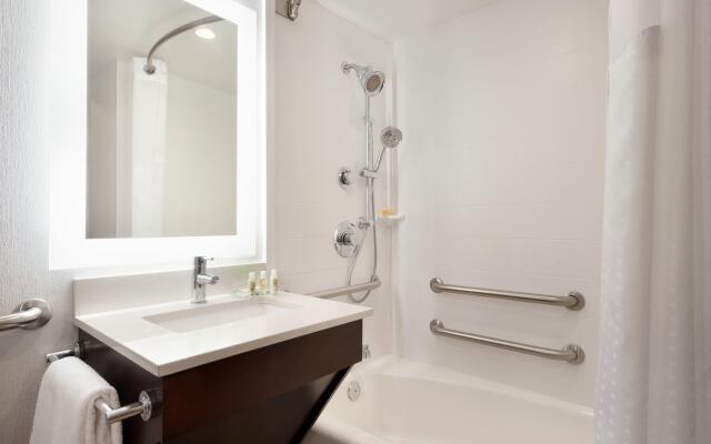 Holiday Inn Rock Island by IHG