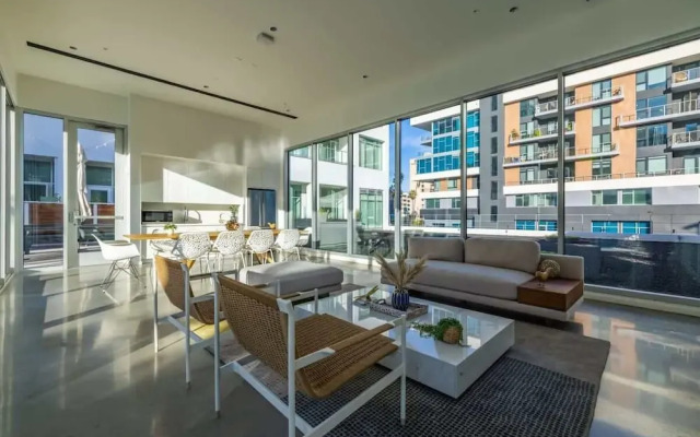 @ Marbella Lane - Luxurious 3BR Penthouse
