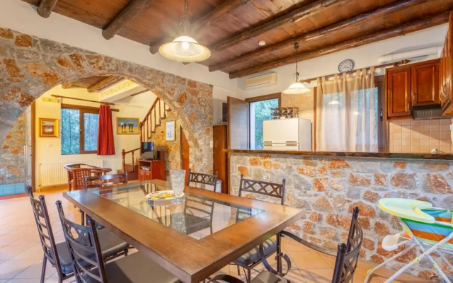 Villa Nineta in Tavronitis