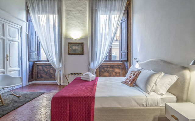 Terrace Pantheon Relais