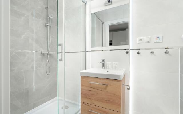 Studio in Poznan Center by Renters