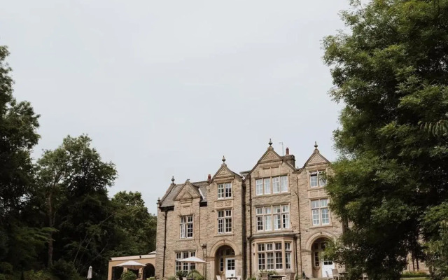 Woodlands Hotel