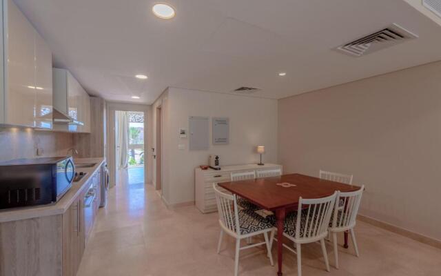 Elegant 2-Bedroom Apartment in Mangroovy, Pool & Beach