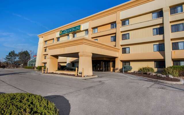 La Quinta Inn & Suites by Wyndham Mansfield OH