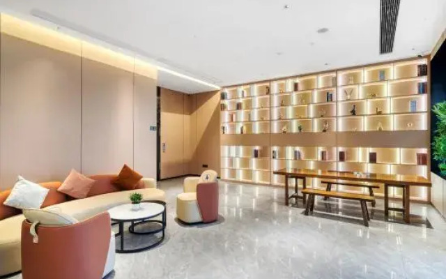 Hello Yucheng Hotel (Guangfeng Coach Terminal Branch)