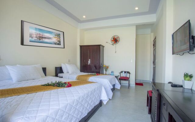 Blue River Villa Homestay