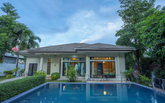 3BR Pool Villa Quiet Stay  V67