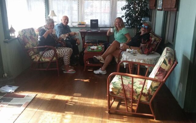 Island Guest House B&B