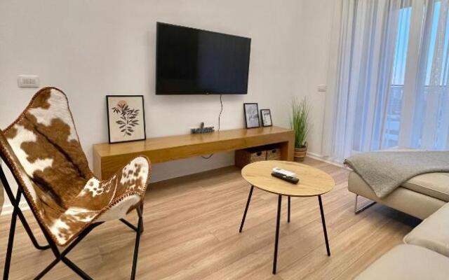Fancy Apartment 21