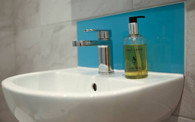 The Greyhound Inn & Hotel