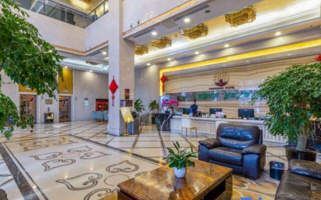 YInhuang Holiday Hotel