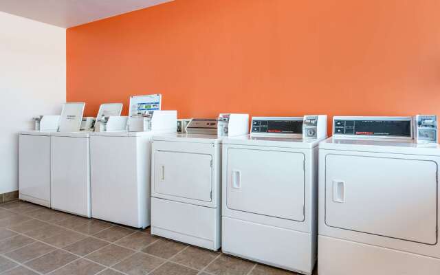 Suburban Studios Neenah-Appleton