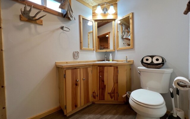 Blue Spruce Apartment