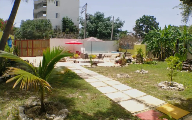 Yellow Submarine Sea View