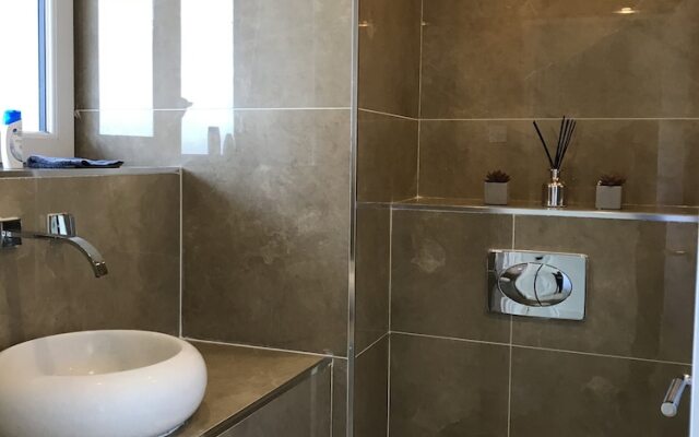 5 Rokeby House