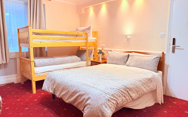 Europa House Hotel