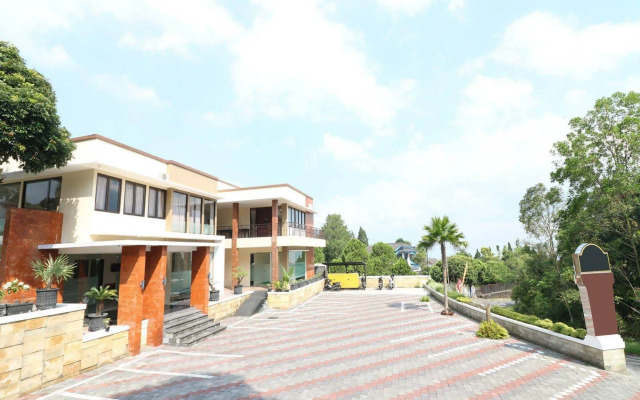 NIDA Rooms Tugu Railway Station