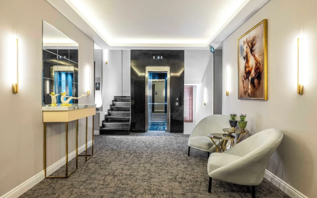 Sistina Old City Hotel