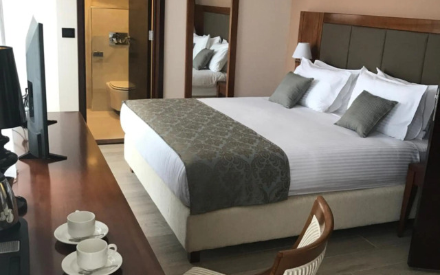 Xenon Hotel & SPA