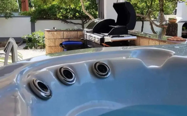 Villa Pagar - with whirlpool - Renovated in 2022