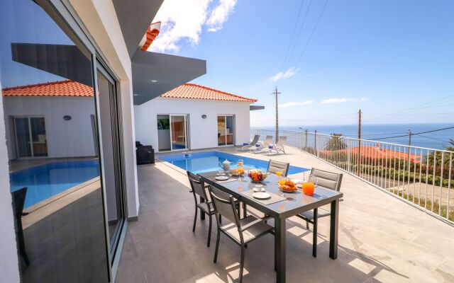 Beautiful Modern Villa In Calheta   Calhetascape