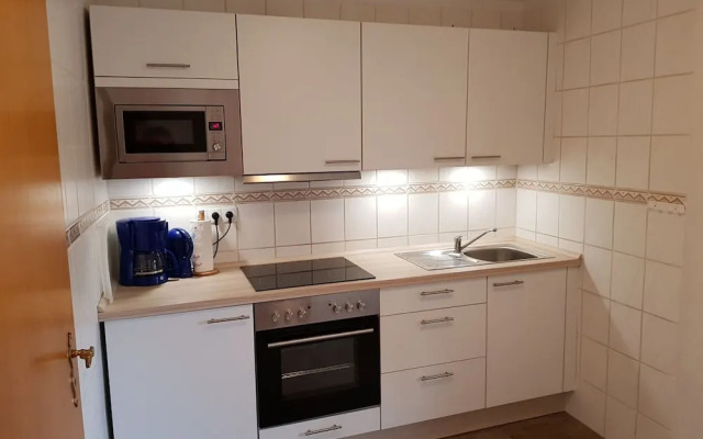 Holiday Home With 2 Bedrooms and Private Garden