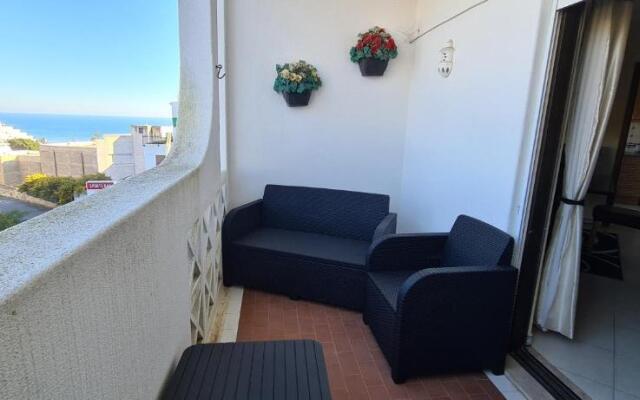 401 - 2 bedroomed Apartment - Oura - Sea View