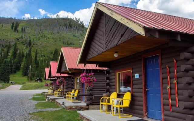 The High Country Motel and Cabins