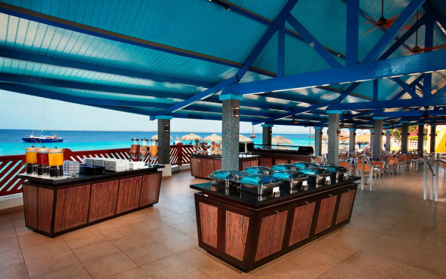 Divi Flamingo Beach Resort & Casino