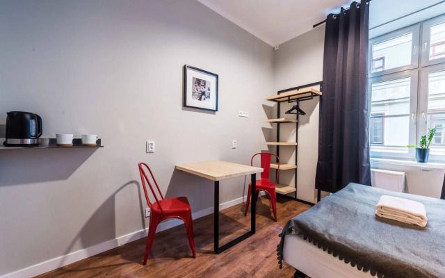 Flamingo Hostel