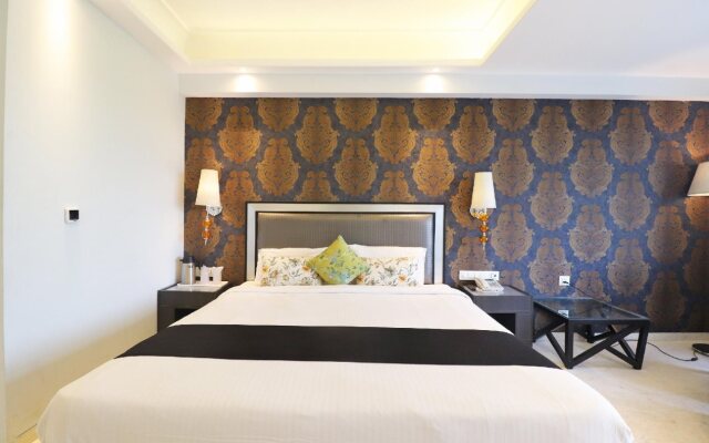 Capital O 73301 Raj Imperial