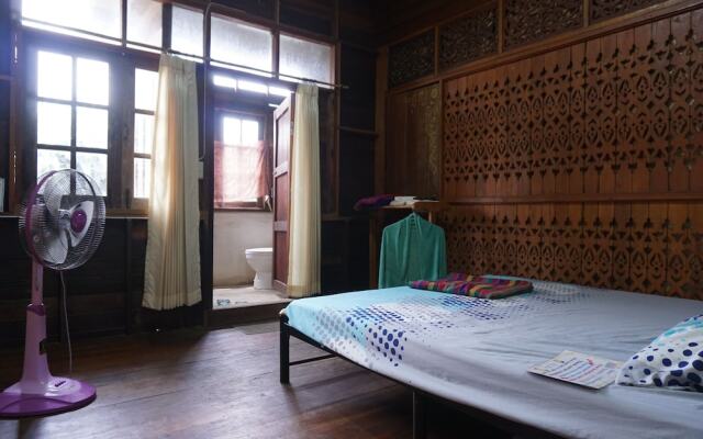 Chatawan Homestay - Hostel
