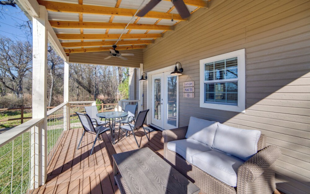 Anglers' Haven! Cedar Creek Reservoir Getaway