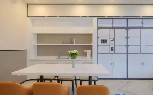 Hi Inn Hotel (Nanjing South Station Shengtai Road Subway Station)