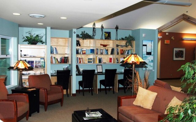 Honeymoon Bay Lodge & Retreat