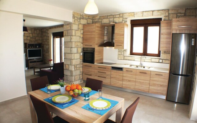 Stunning Home in Heraklion With Wifi and 3 Bedrooms