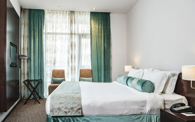 Signature Hotel Apartments & Spa