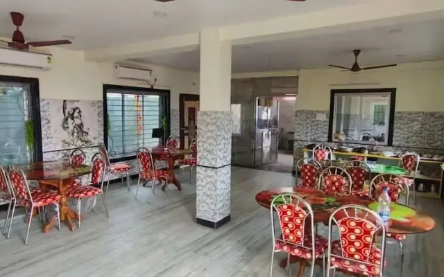 Manas Kanya Beach Resort