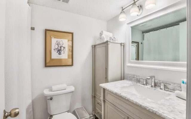 Phoenix III 3031 Beachfront End-unit