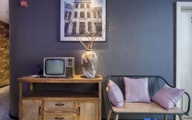 Nostalgic Art Hotel (Dongguan Nancheng Branch)