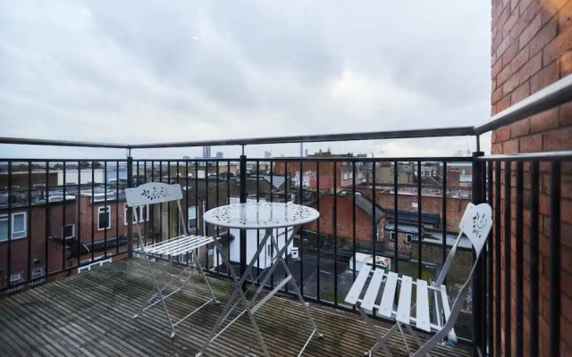 The Harlesden Escape - Spacious 3bdr Flat With Balcony