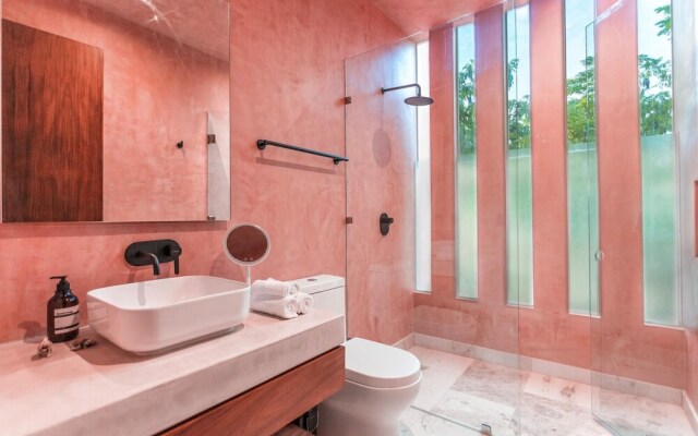Luxury Villa in Tulum -6 Bedrooms -multiple Pools