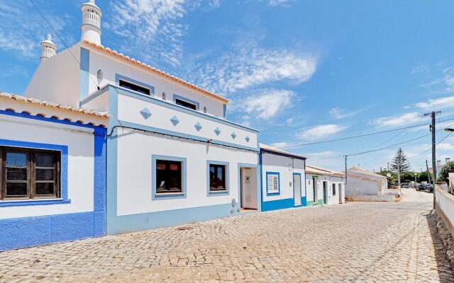 Sagres Typical House By Homing