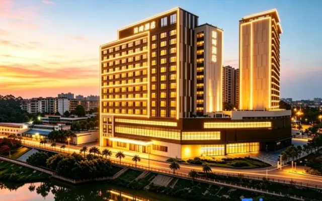 James Joyce Coffetel (Jiangmen Wuyi University Thirty-three Street Branch) – Outside – Jiangmen