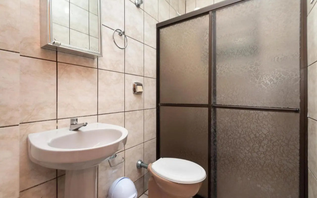 Sobrado A 100 Metros Da Praia De Morrinhos