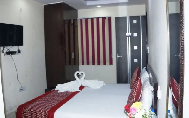 Maxfort Budget Hotel Dwarka